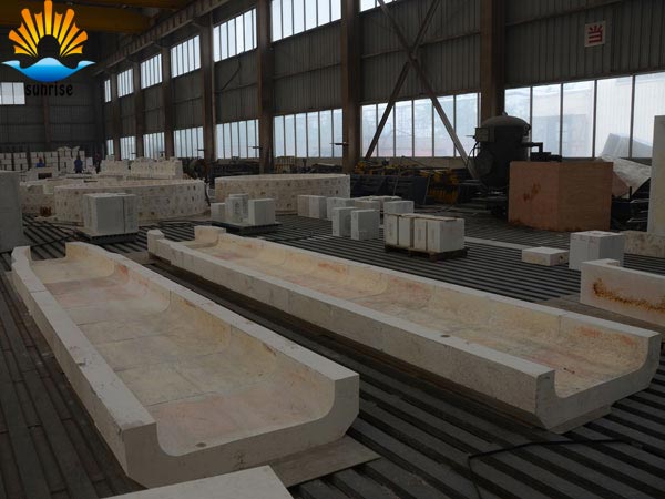 Glass furnace refractory bricks may cause glass defects Glass furnace refractory bricks may cause glass defects